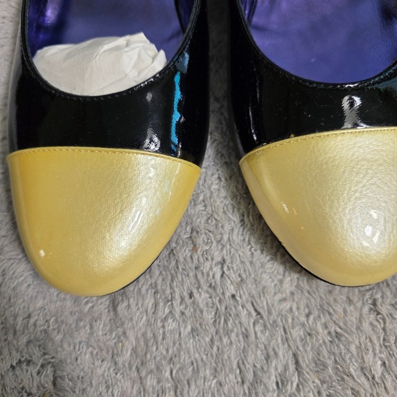 Amalfi by Rangoni Black Italian Leather Gold Cap Toe Ballet Flats Women's 8M NEW - Picture 3 of 5